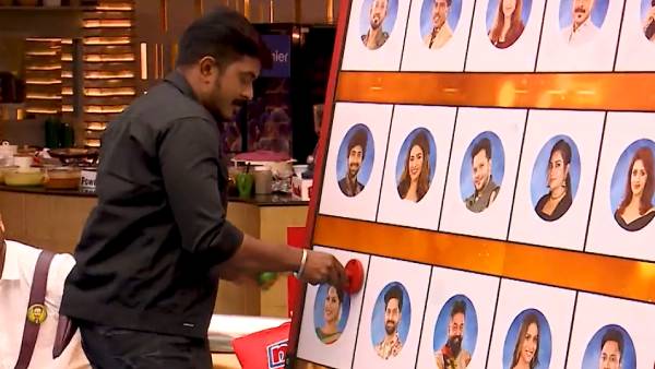 விமர்சிக்கும் நெட்டிசன்ஸ்