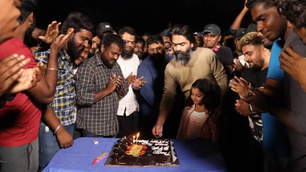 ஏஆர் ரஹ்மான் இசை 