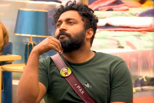  ஆரி போல் தனியாக விளையாடும் விக்ரமன்