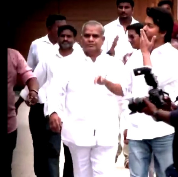 ரஞ்சிதமே கிஸ் ரஞ்சிதமே கிஸ்