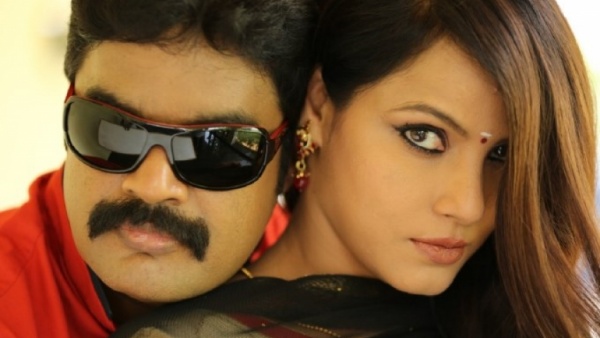 சிசிடிவி காட்சிகளை வைத்து தேடும் போலீஸார் சிசிடிவி காட்சிகளை வைத்து தேடும் போலீஸார்