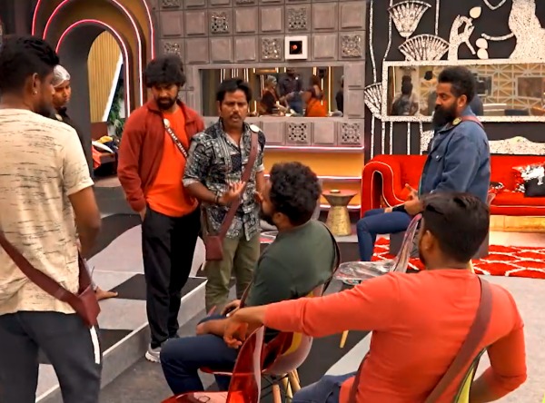 யதார்த்தவாதிகள் தப்பிக்கிறார்கள் யதார்த்தவாதிகள் தப்பிக்கிறார்கள்