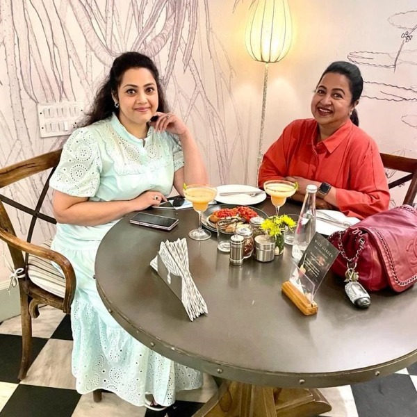 மீனாவின் கணவர்