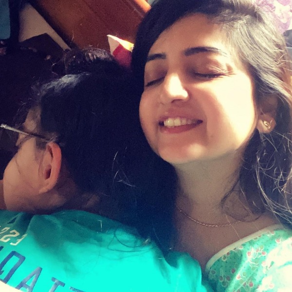 பல படங்களில் 