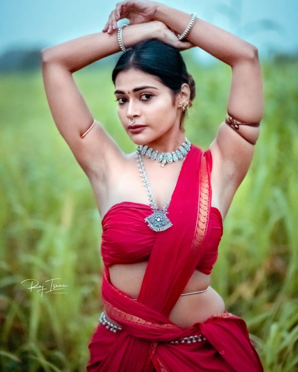 தாறுமாறு தர்ஷா 