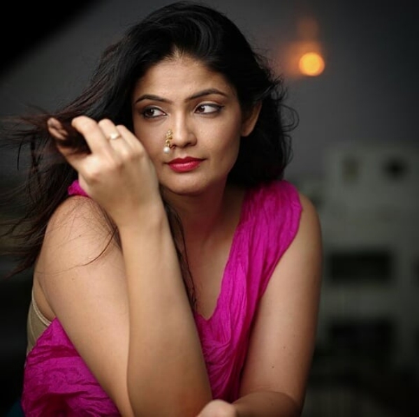 நடிகை மீது அவதூறு வழக்கு