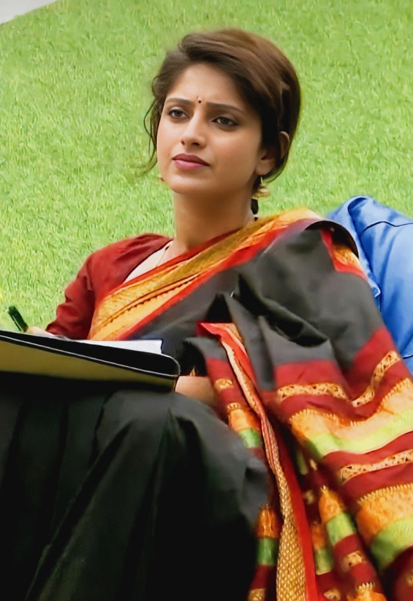 நாளைக்கும் இருக்கு சம்பவம்