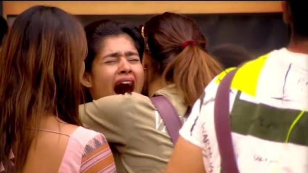 டிரெண்டிங்கில் ஜனனி 