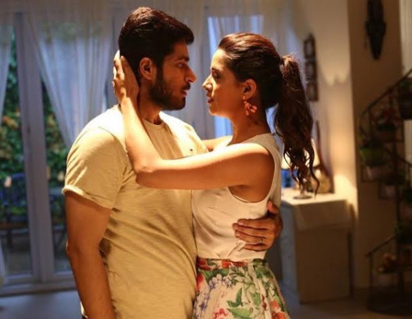 பியர் பிரேமா காதல்