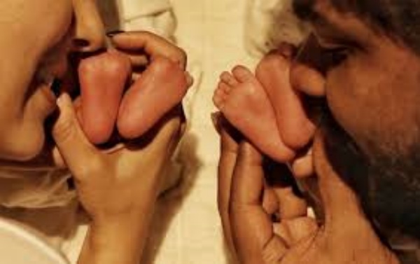 இரட்டை ஆண்குழந்தை