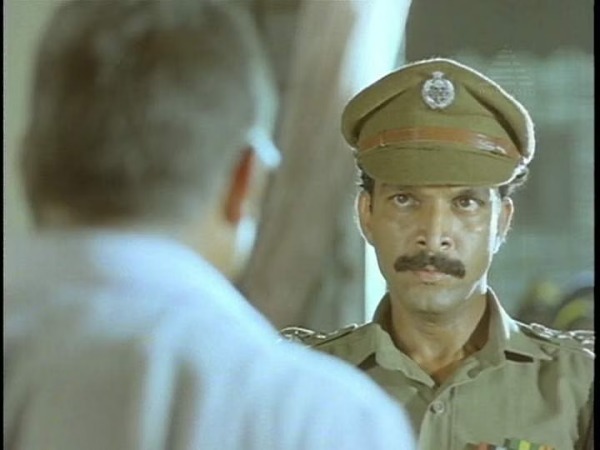 நாயகன் படத்தில் ரகுவரன் 