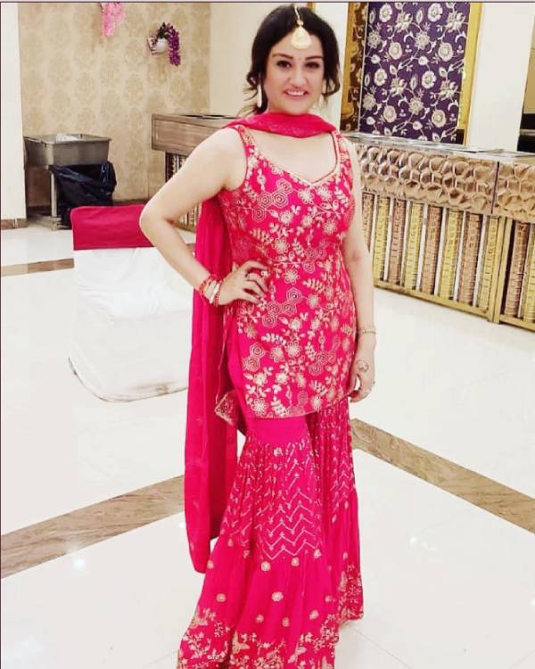 ஏராளமான படங்களில் ஏராளமான படங்களில்