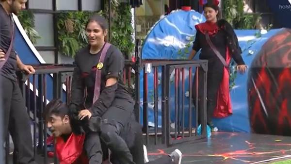 என்ன கொடுமை இது 