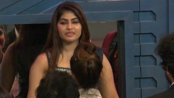 குயின்ஸி எவிக்டட் 