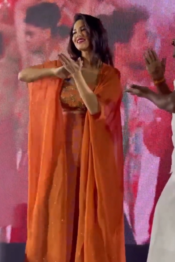 ரஞ்சிதமே கிஸ் - ஜிபி முத்து ஆட்டம் ரஞ்சிதமே கிஸ் - ஜிபி முத்து ஆட்டம்