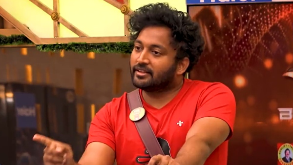 விக்ரமனை டார்க்கெட் செய்த மைனா விக்ரமனை டார்க்கெட் செய்த மைனா