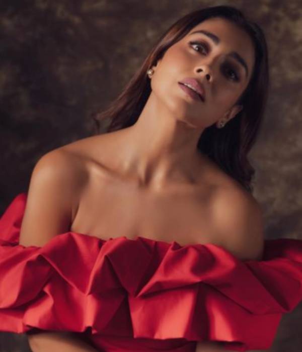 முன்னணி நடிகை