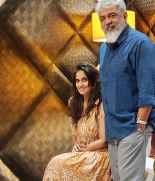 அடுத்து காதல் படமா 