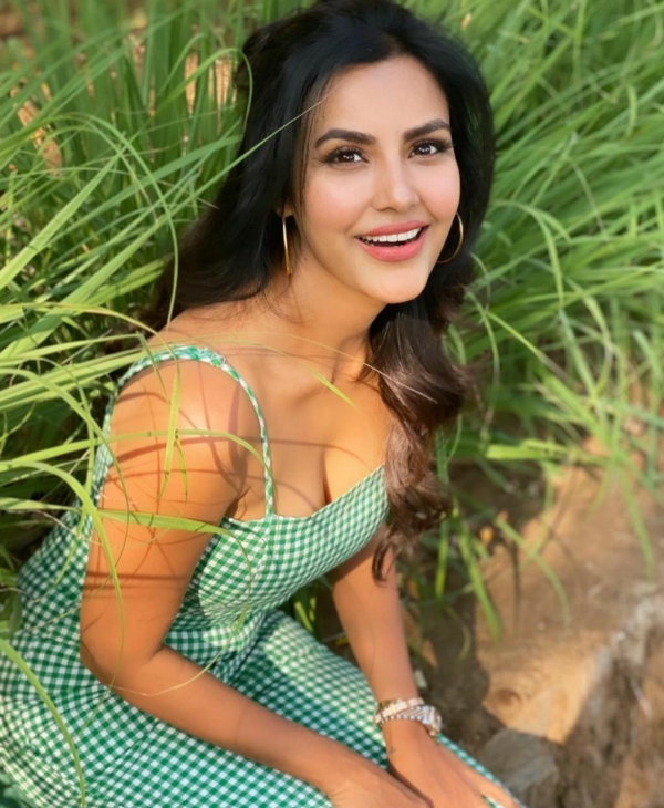 த்ரில்லிங்காக உள்ளது 