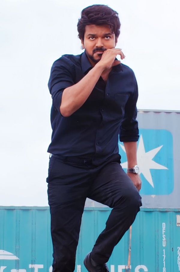 பழிவாங்கிய ரஜினி ரசிகர்கள் 