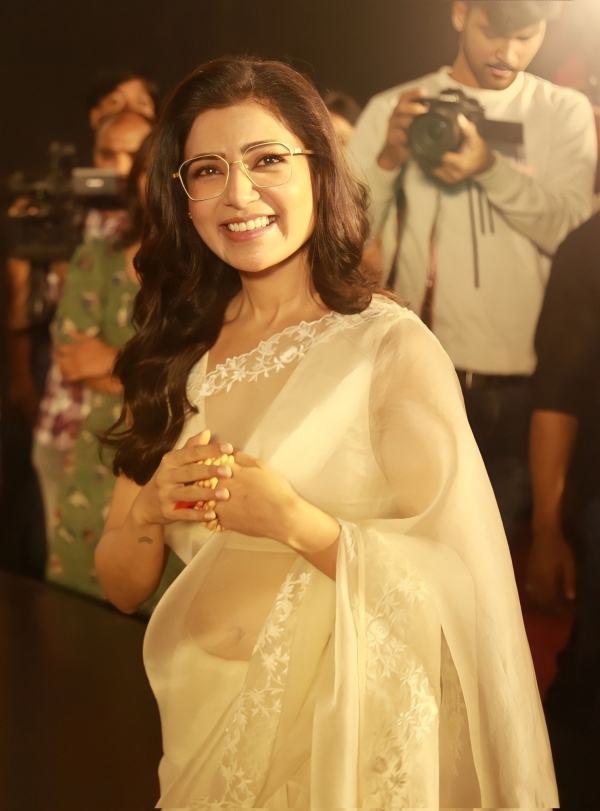 கையில் ஜெபமாலை 