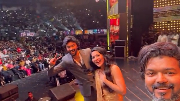 சாதாரண உடையில் சாதாரண உடையில்