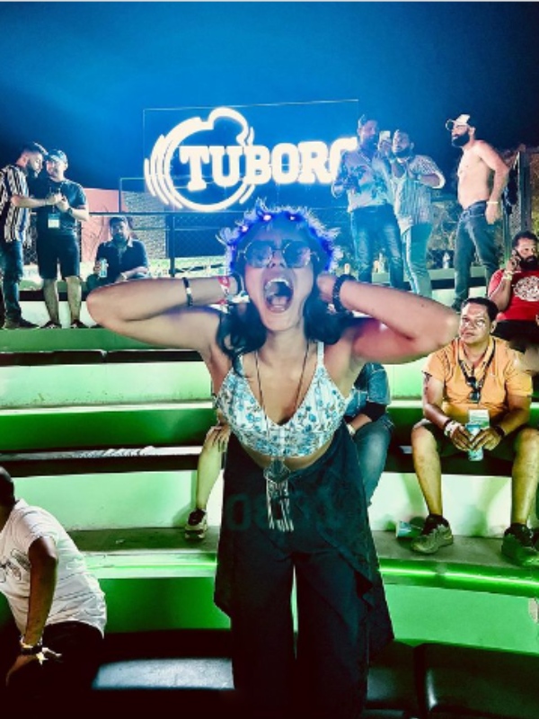 போதையில் ஆட்டம்