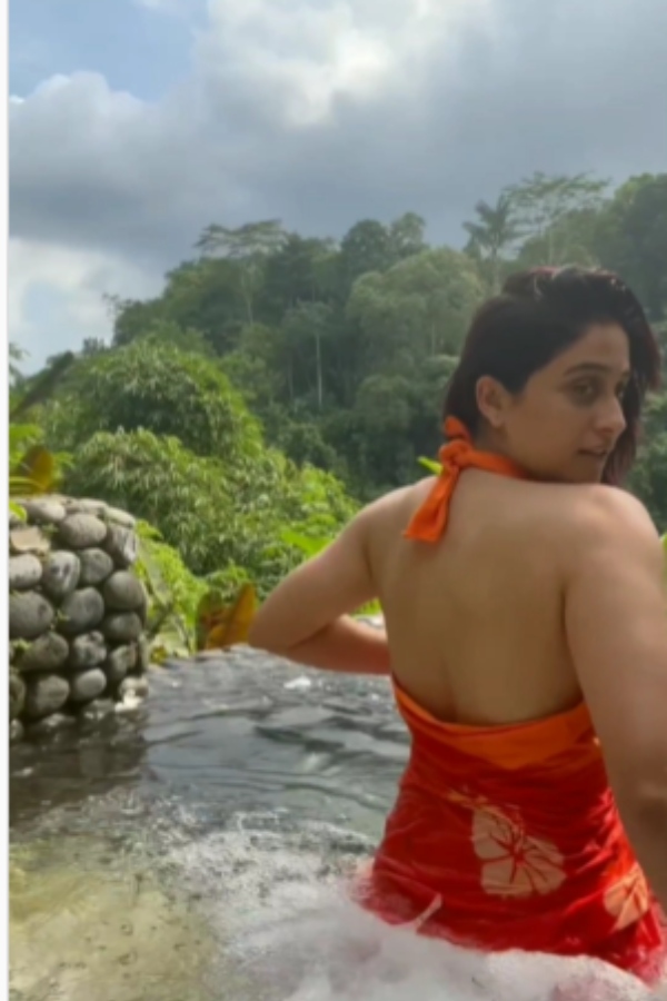 தண்ணீருக்குள் ஜலபுல ஜங்கு