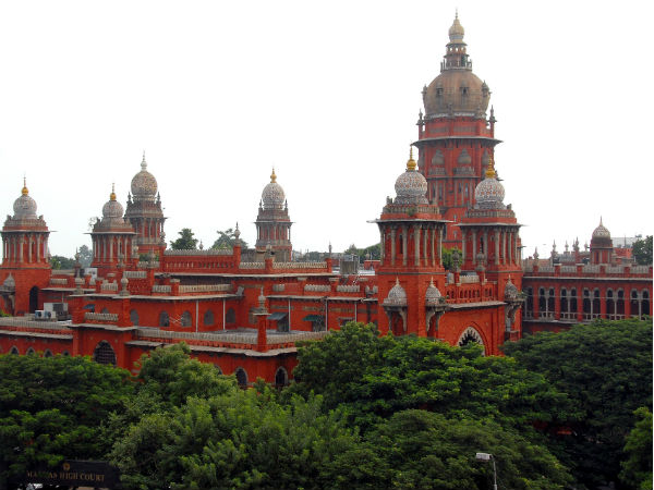 உயர்நீதிமன்றத்தில் வழக்கு