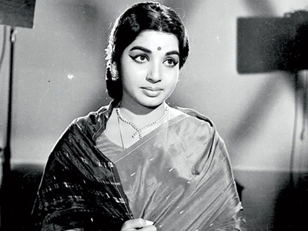 அம்மு என்கிற ஜெயலலிதா 