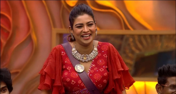 விஜே மகேஸ்வரி வீட்டில் பார்ட்டி