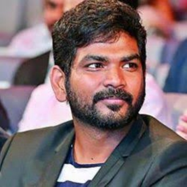 விக்னேஷ் சிவன் வெளியே 