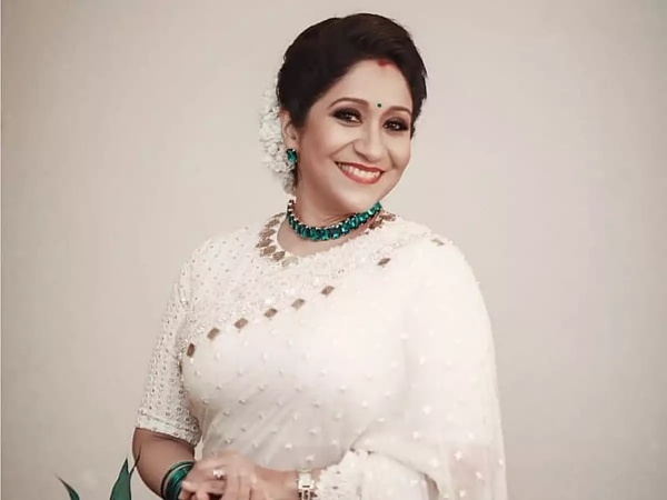 சுஜாதாவின் புன்சிரிப்பு