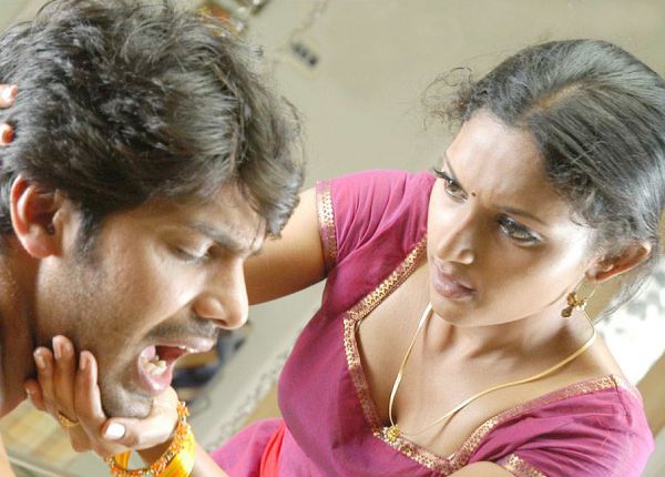 ஆர்யாவின் கலாபக் காதலன் 