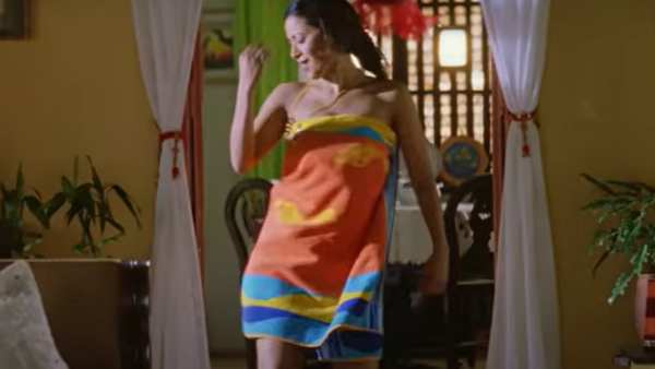 அந்த டவல் டான்ஸ்