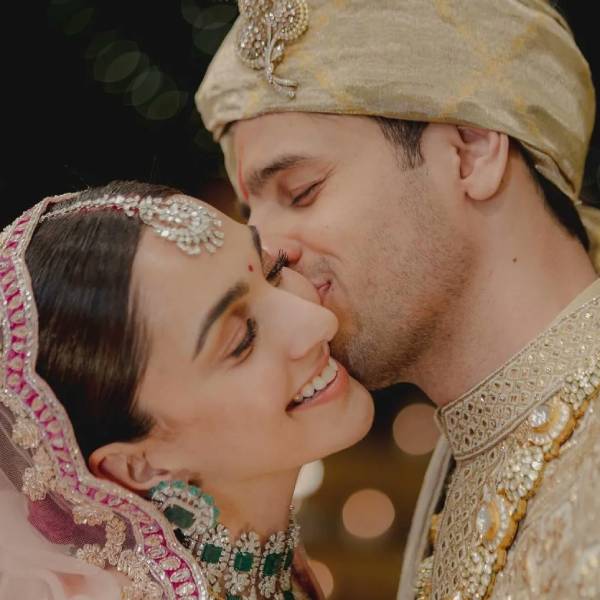 முத்த மழை