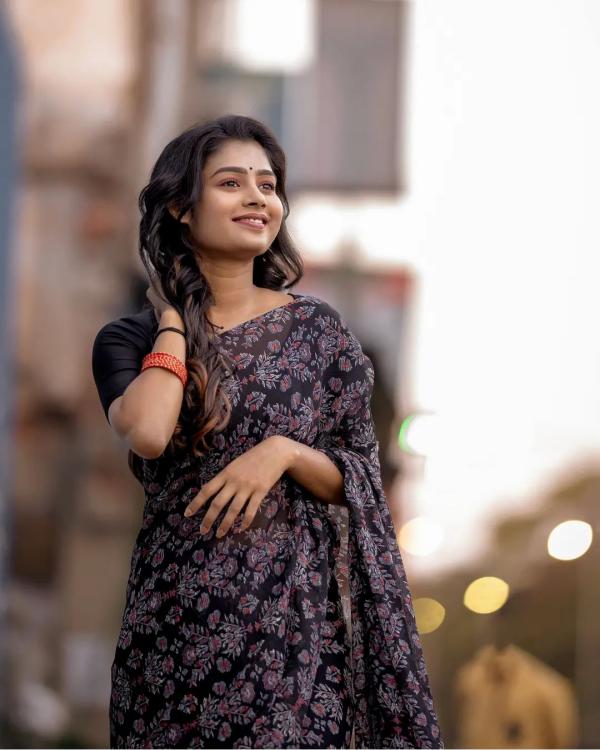 ஜனனியை கண்டித்தார்