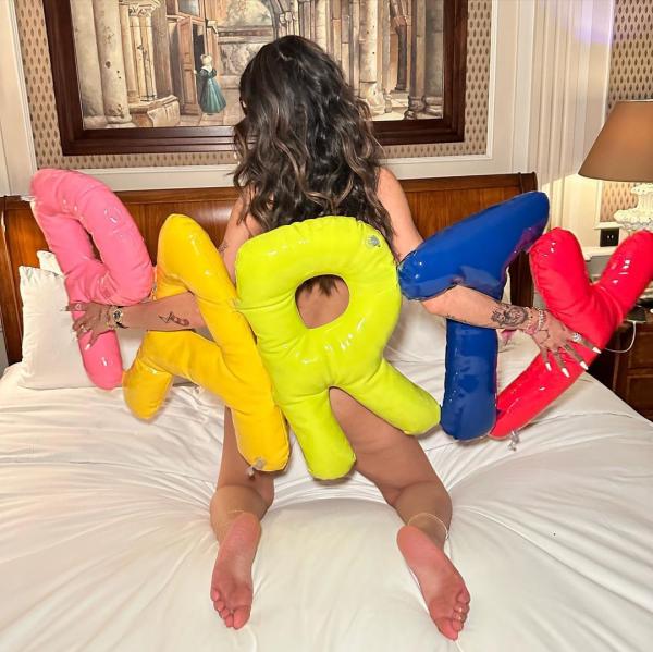 எப்படி இருந்த மியா 