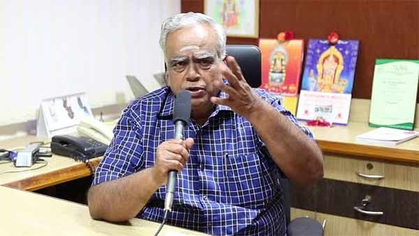 ரஜினியை வற்புறுத்திய பிரமிடு நடராஜன் 