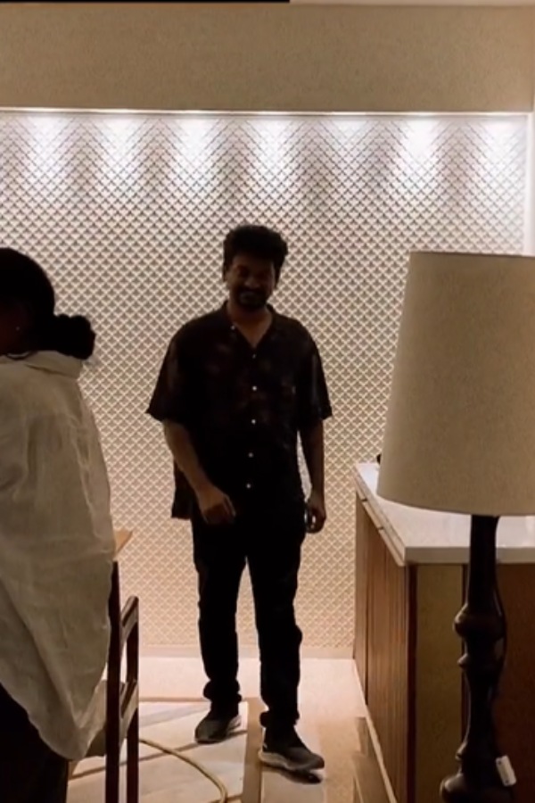 ஷூட்டிங் ஸ்பாட் வீடியோ 