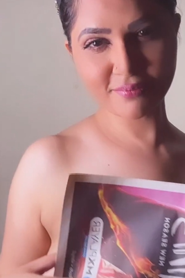 அப்படியே திரும்பி 