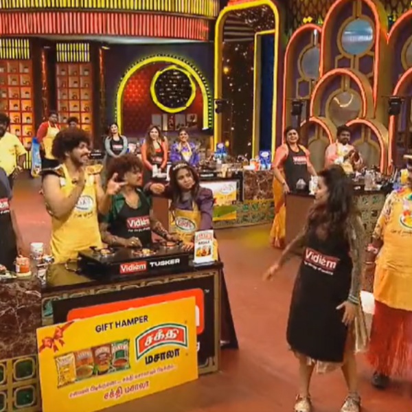 அடுத்தடுத்த படங்கள் 