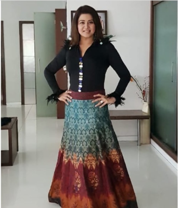 ஊதாரித்தனமாக செலவு செய்தனர் ஊதாரித்தனமாக செலவு செய்தனர்