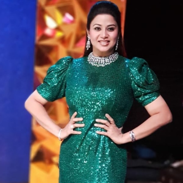 என் அம்மா தப்பா இருக்கலாம் என் அம்மா தப்பா இருக்கலாம்