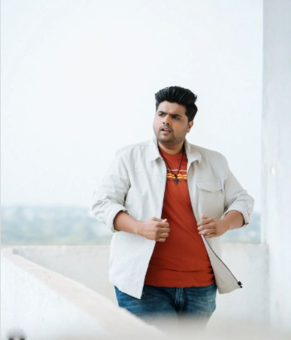 கிஷோர் வெளியேறினார்