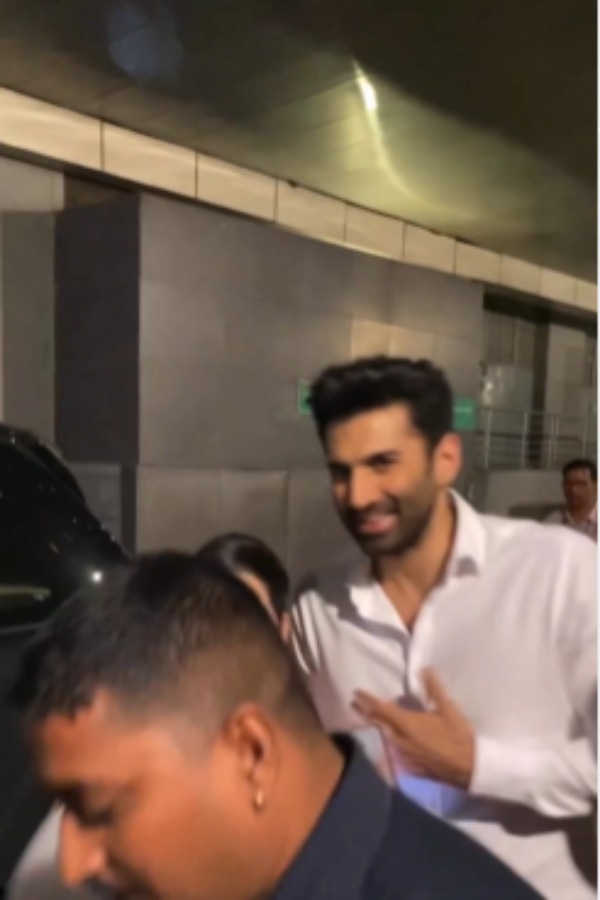 ப்ரீமியர் ஷோ ப்ரீமியர் ஷோ