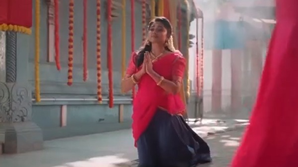 மீண்டும் ரீ-என்ட்ரி 