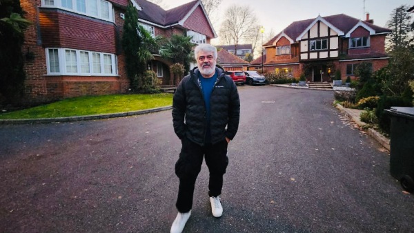 நடிகர் அஜித் 