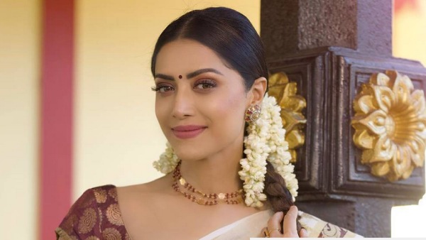 தைரியத்தை நம்பினேன் 