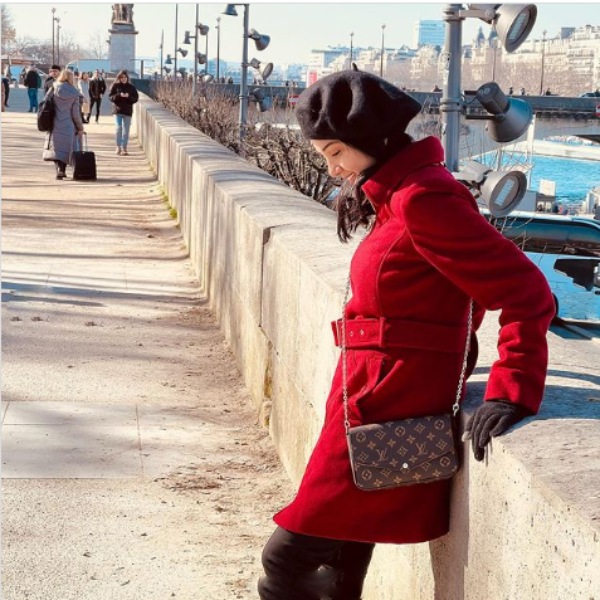 காதல் பதிவிட்ட பாவ்னி 